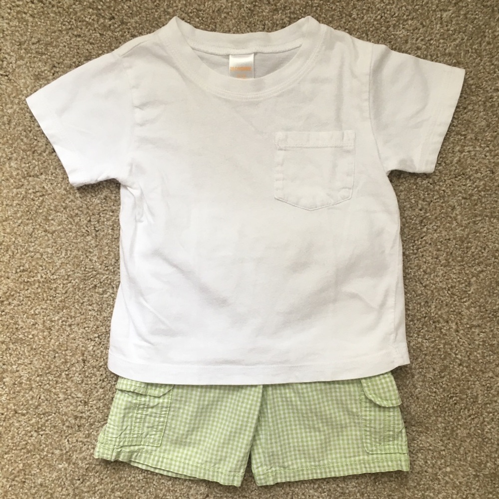 Gymboree 2-piece bundle: t-shirt and shorts 18-24m